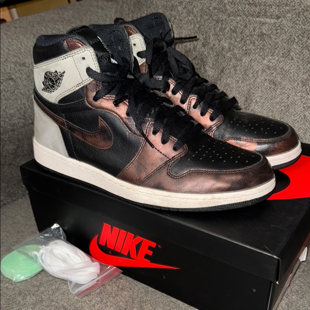 Jordan 1 Retro High Light Army Rust Shadow Patina Mens-13